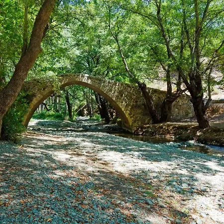 Angels Traditional House Arminou