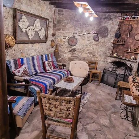 Angels Traditional House Tatil Evi Arminou