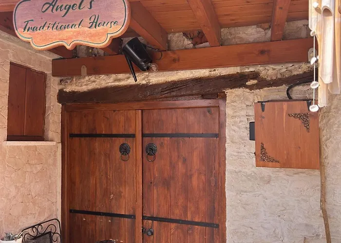 Angels Traditional House *